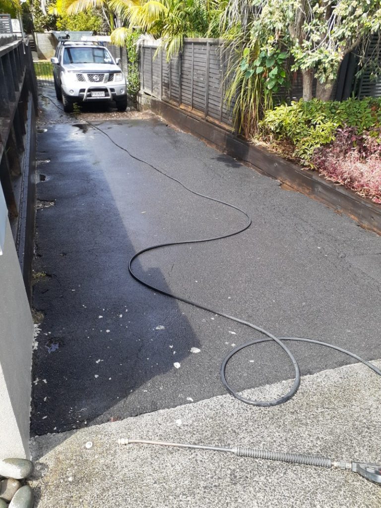 driveway-cleaning-12